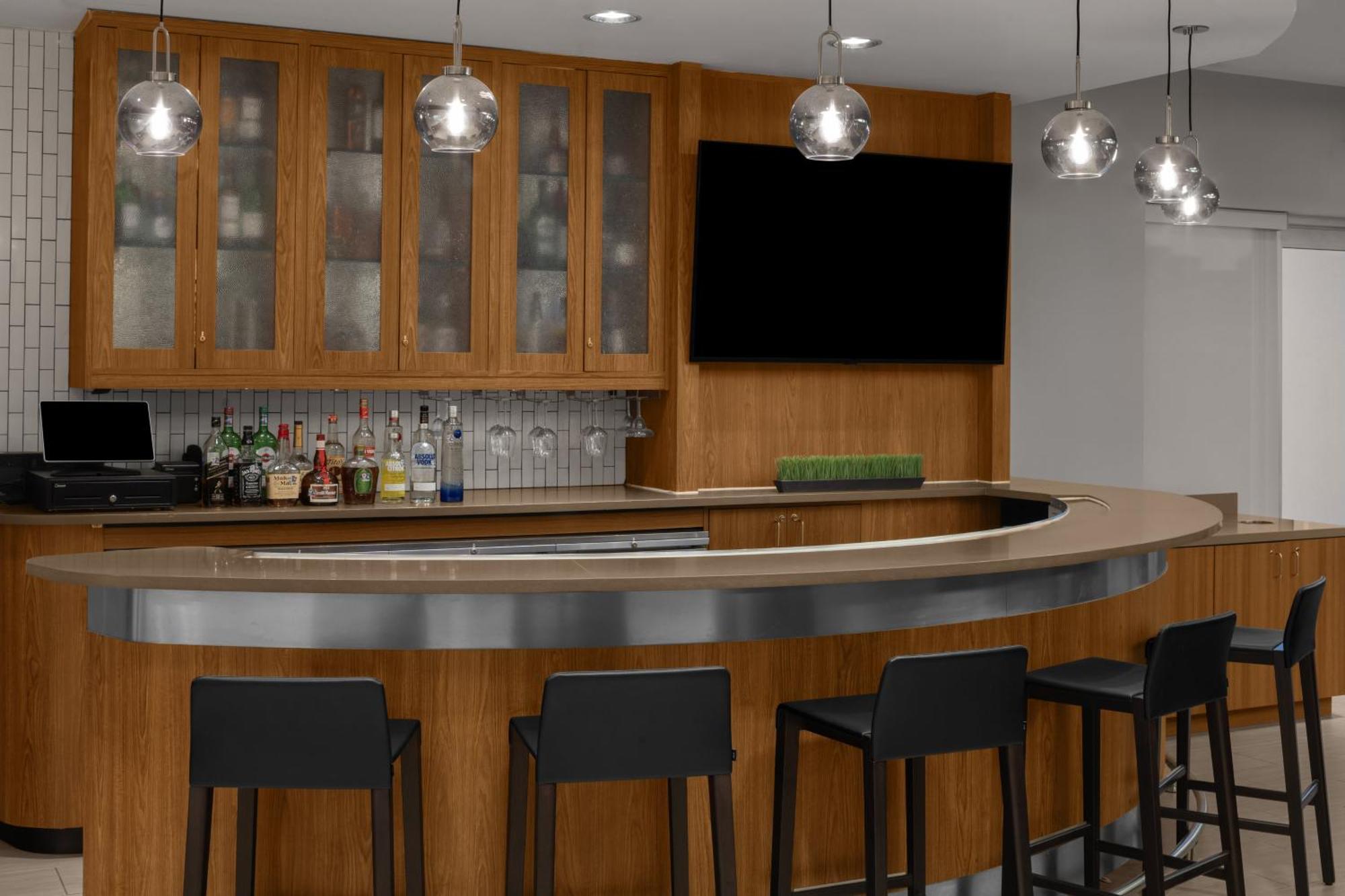Otel Springhill Intercontinental Airport 3*